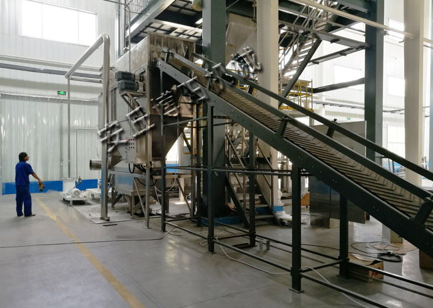 化工原料自動拆包機(jī)可以解決高危物料拆包