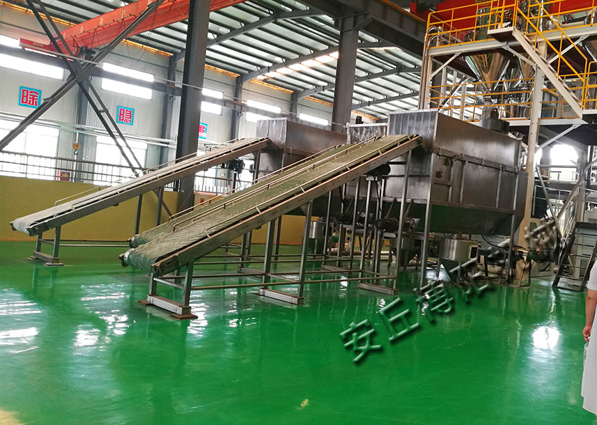 關(guān)于安丘博陽粉料自動(dòng)拆包機(jī)的技術(shù)特點(diǎn)