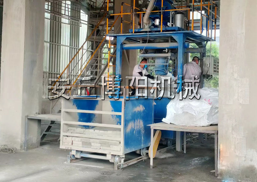 安丘博陽機械重鈣粉噸袋包裝機技術(shù)特點你了解嗎？