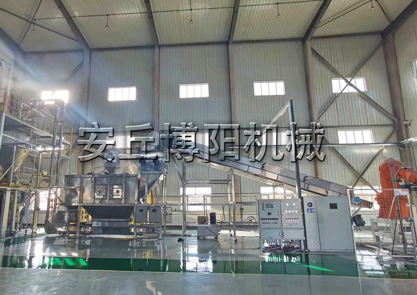 片堿自動拆垛拆包機(jī)的特點(diǎn)和技術(shù)原理是什么？