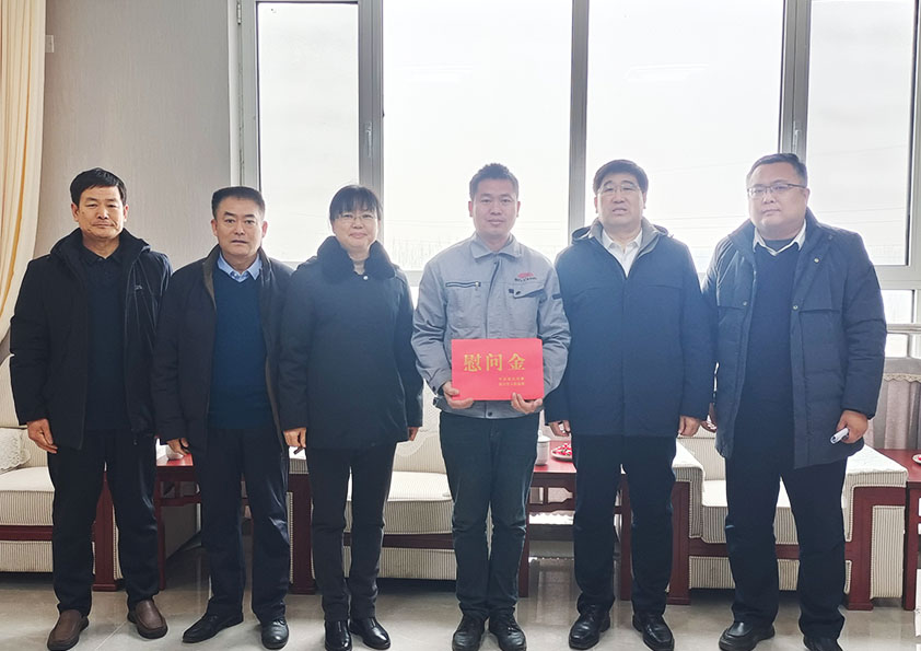 情暖春節(jié)，致敬勞模-----安丘市委領(lǐng)導(dǎo)到安丘博陽機(jī)械制造有限公司走訪慰問