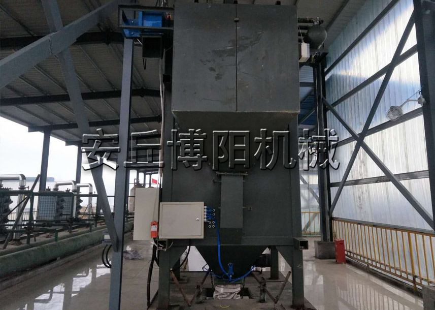 硫酸鈉噸袋拆包機(jī)工業(yè)原理 山東粉體噸袋破包機(jī)產(chǎn)品特點